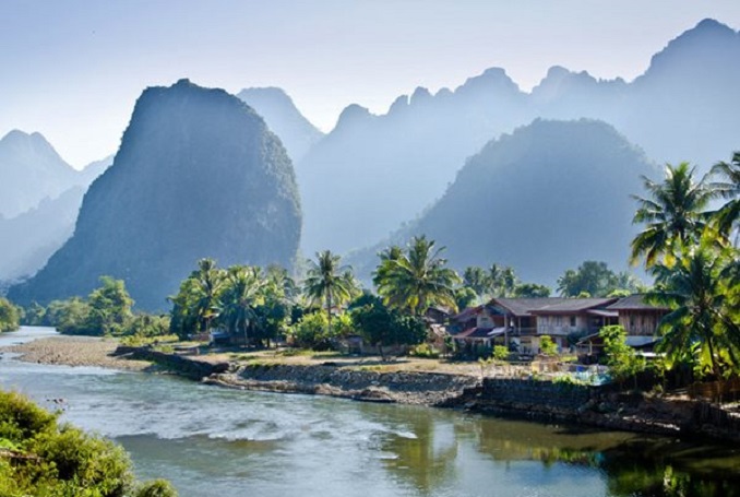 Vang Vieng trekking